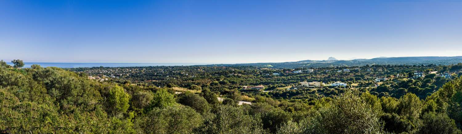 Spectacular urban plot in Sotogrande Alto