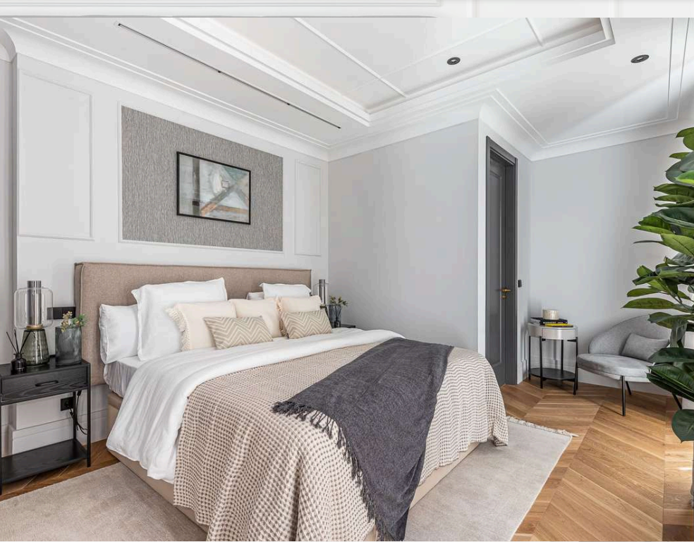 Apartment for sale in Los Jerónimos, Madrid